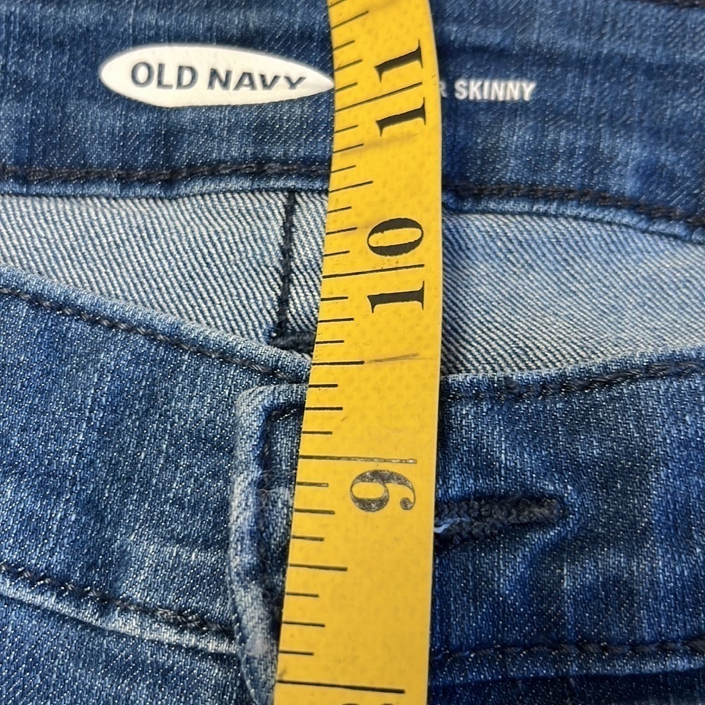 Old Navy super skinny size 8 and stretchy jeans - Picture 8 of 9